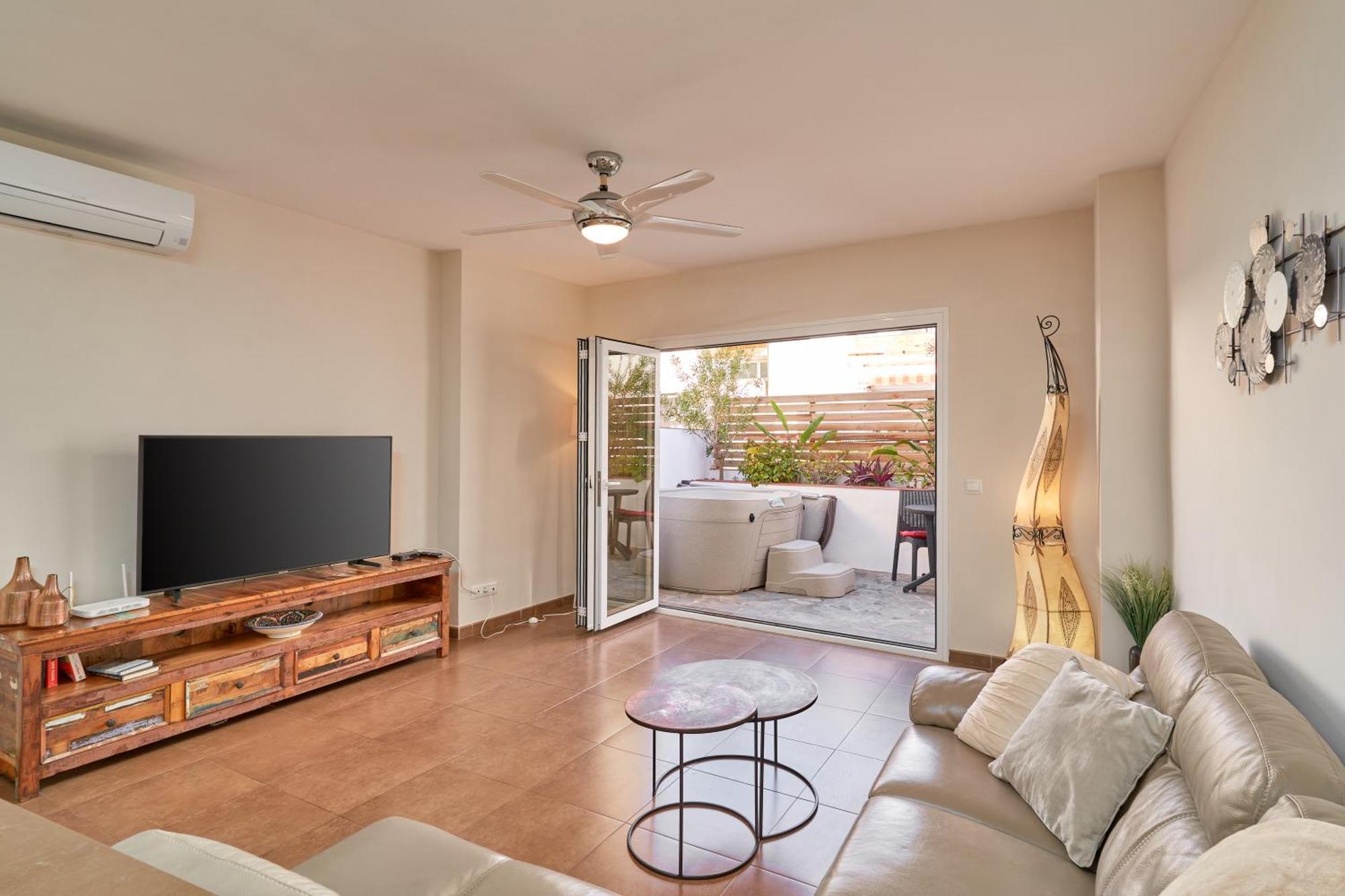 Luxury 1St Floor Apartment In Nerja Exterior photo