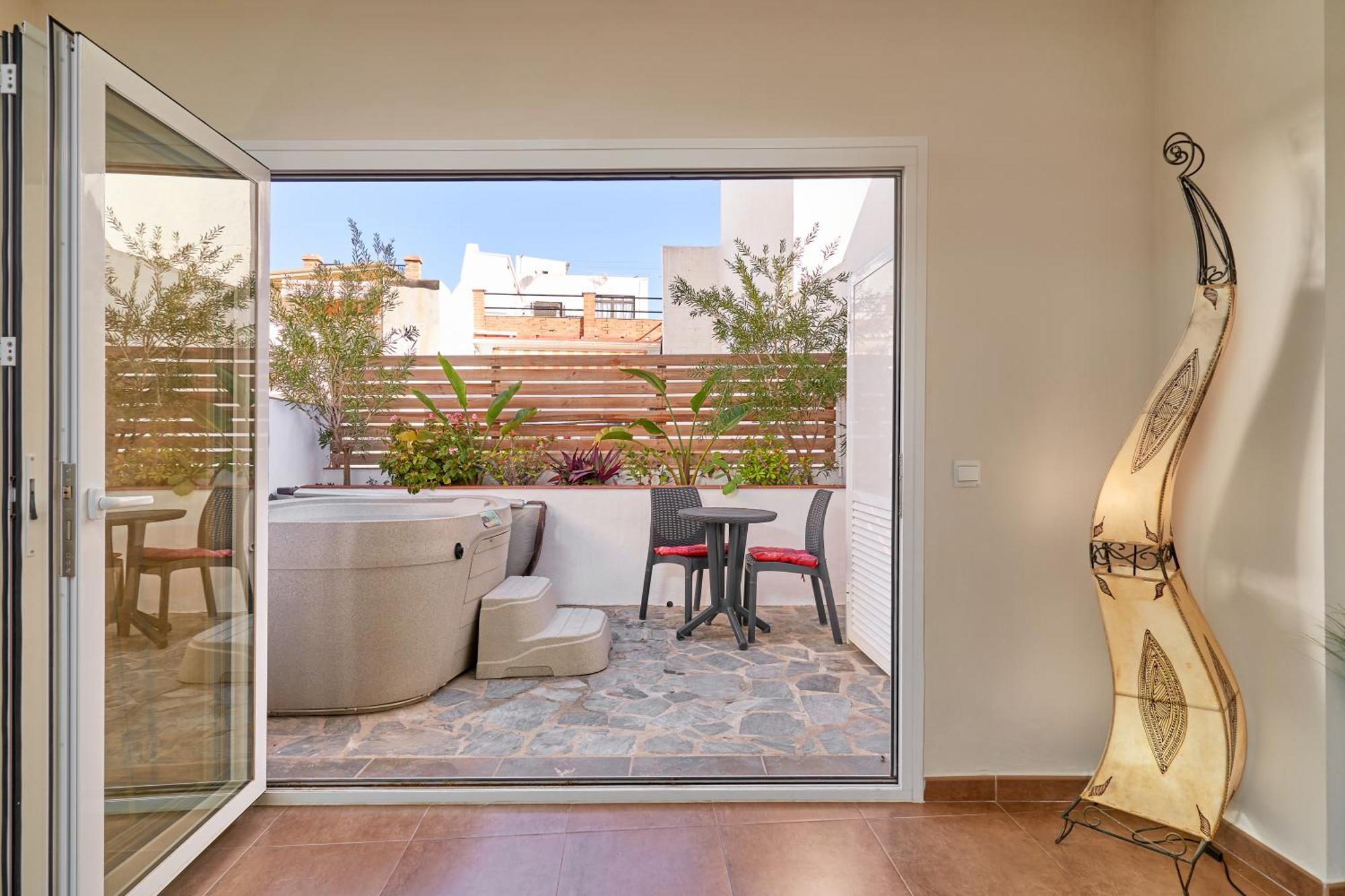 Luxury 1St Floor Apartment In Nerja Exterior photo